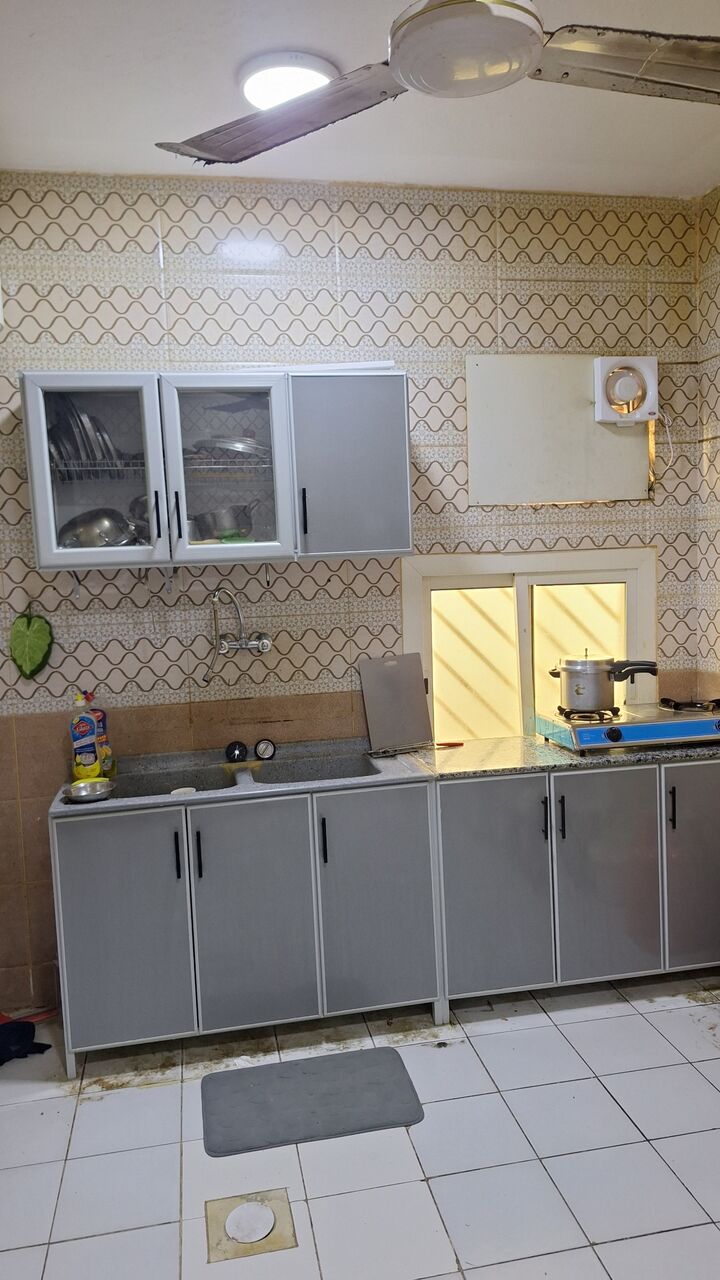 Al Aziziyah, Rooms for Rent, SAR 1000/month,  Single Room Available For Monthly Rent