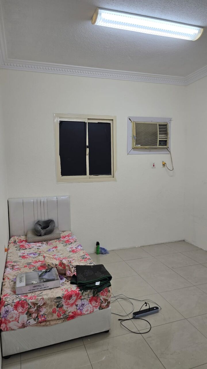 Jubail, Rooms for Rent, Semi-Furnished 1BR W/ Toilet Available For Single Executive Bachelor.