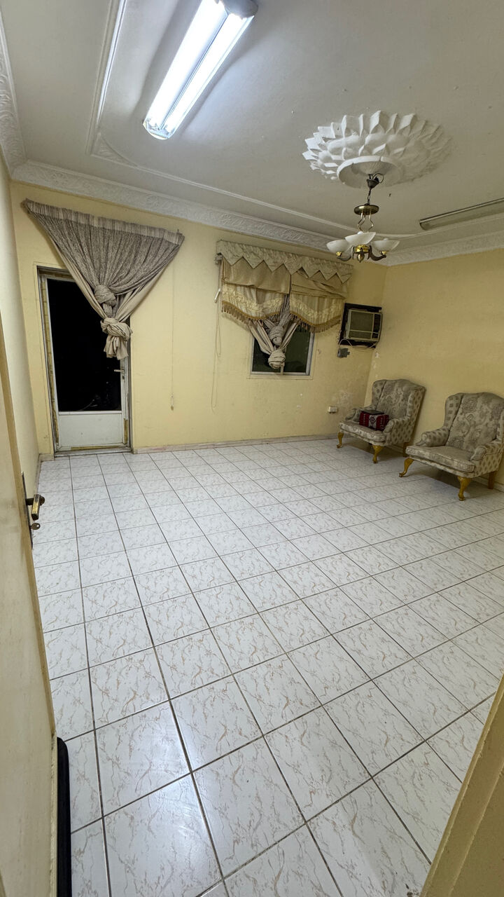 Al Aziziyah, Rooms for Rent, SAR 1000/month,  کرائے کے لیے کمرہ  .
