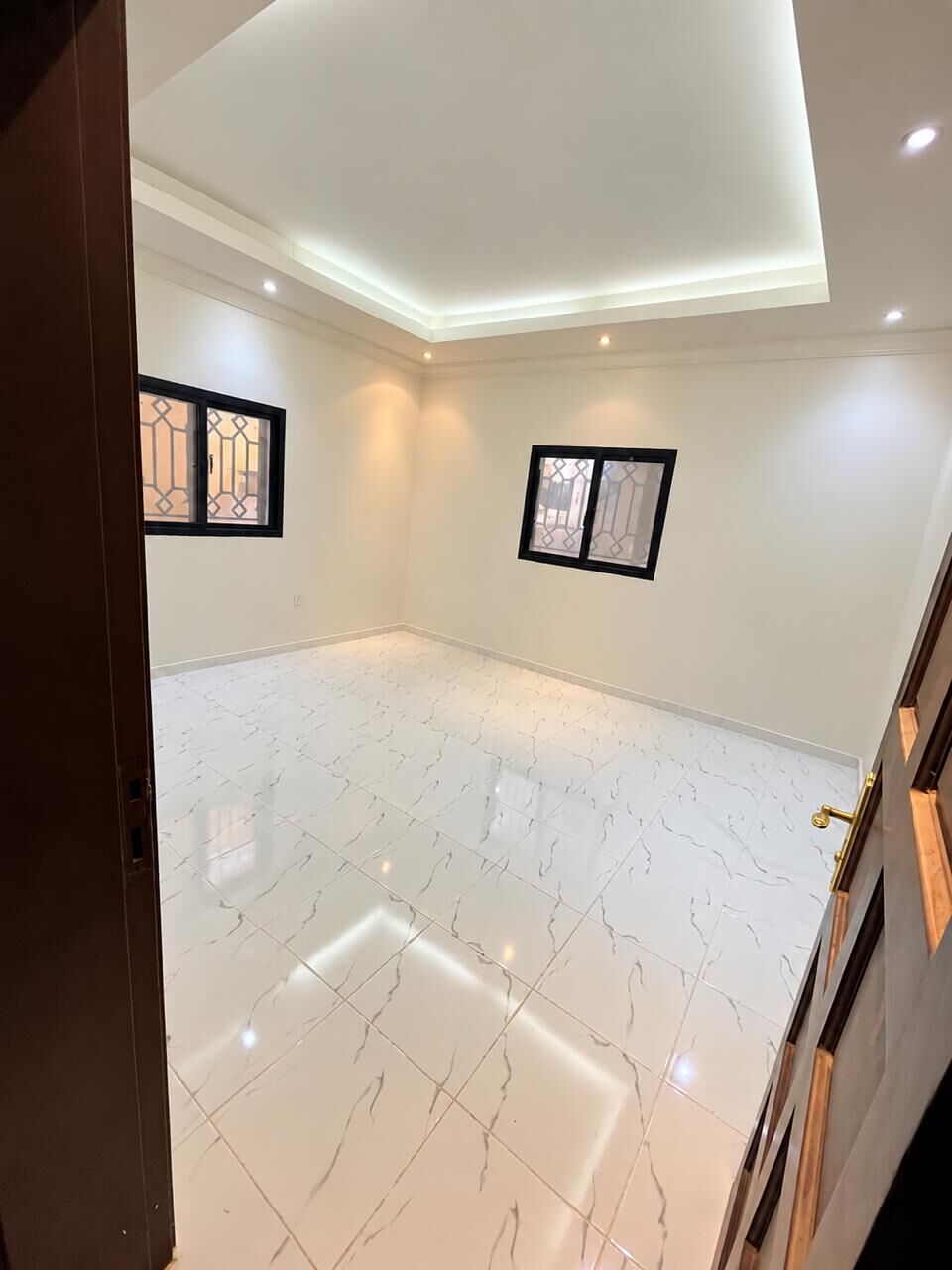 Salamah, Housing Exchanges, SAR 1250/month,  3 BR,  Looking For Room Mate To Share My 2Bhk Flat