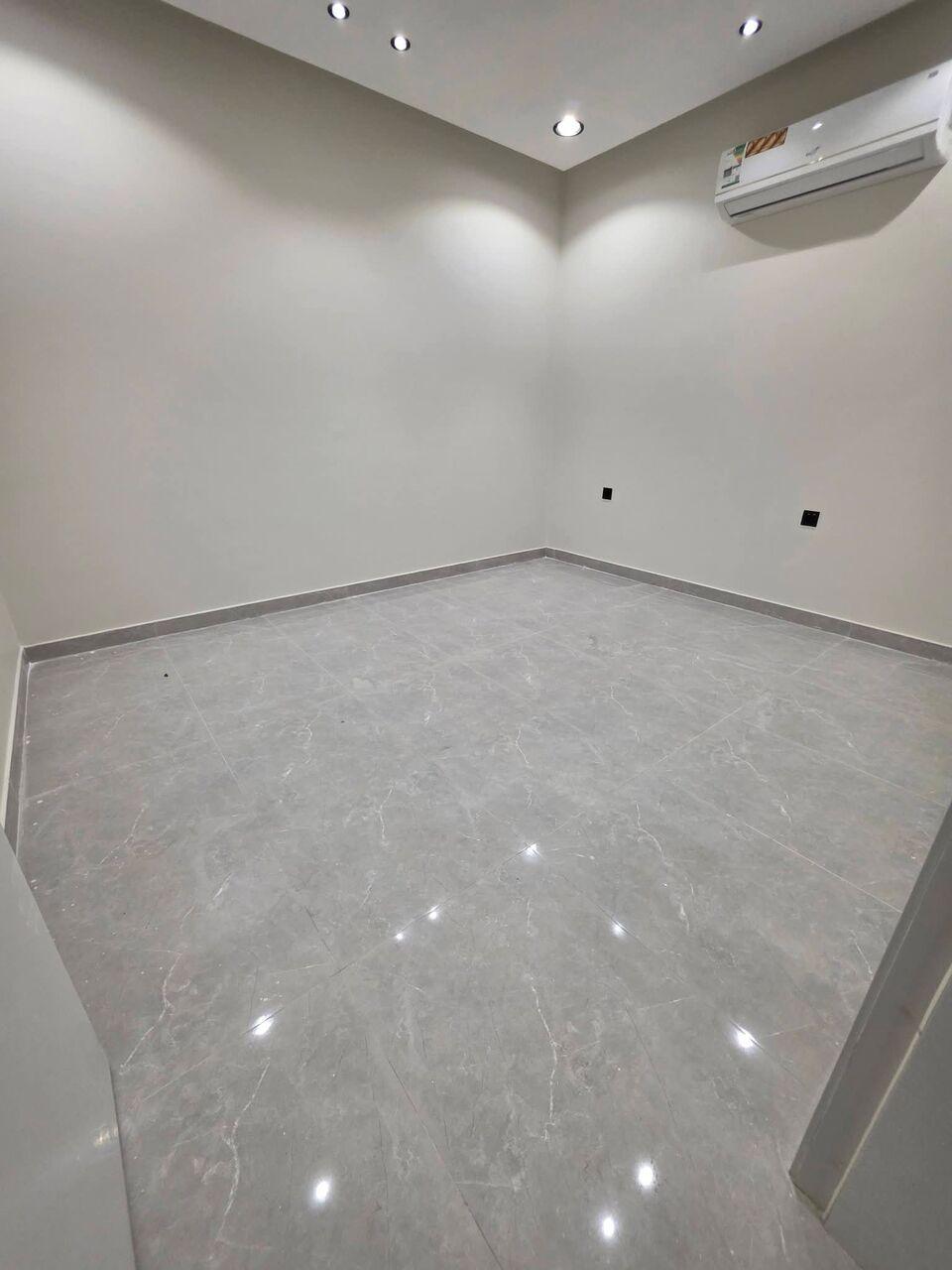 Khobar, Apartments, Flats, Houses & Villas, 1 BR,  BRAND-NEW ONE-BEDROOM FAMILY APARTMENTS FOR RENT &ndash; SAR 17,500 Included: Water + Installed