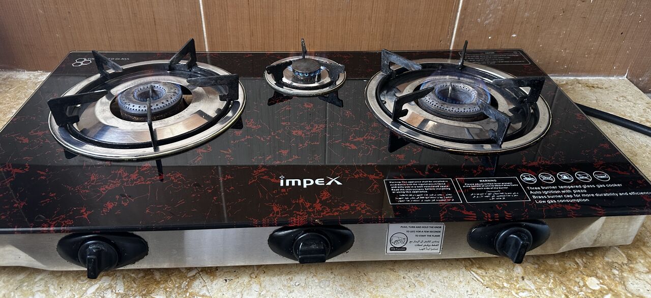 Dammam, Food, SAR 400,  Glass-top Stove And With Gas Cylinder For Sale.