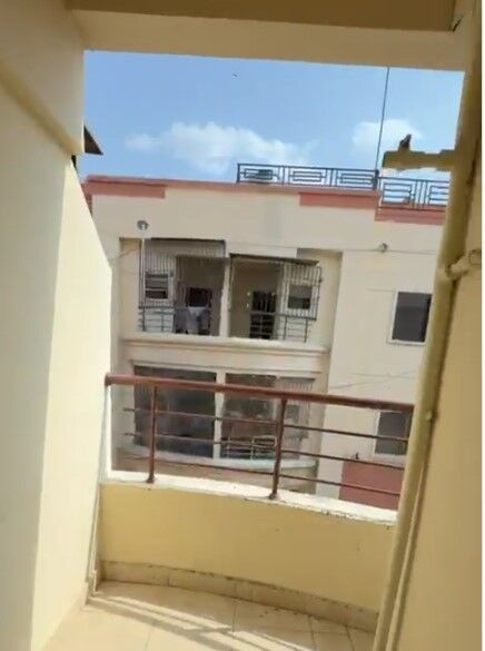 Karachi, Apartments, Flats, Houses & Villas, PKR 8000000/month,  2 BR,  750 Sq. Meter,  Saima Arabian Villas - For Urgent Sale