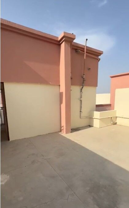 Karachi, Apartments, Flats, Houses & Villas, PKR 8000000/month,  2 BR,  750 Sq. Meter,  Saima Arabian Villas - For Urgent Sale