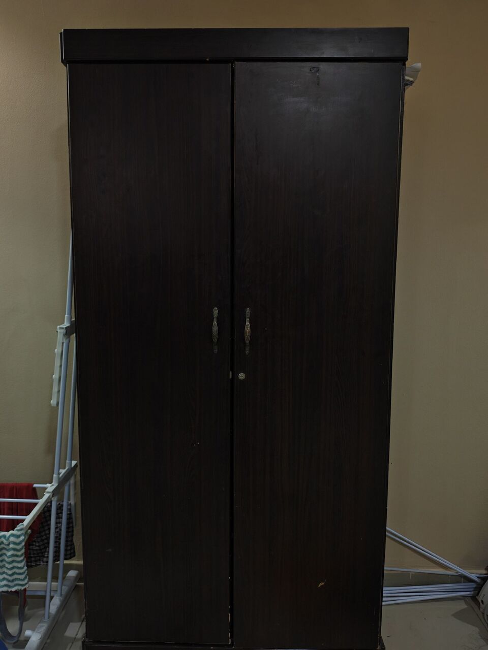 Al Khobar Al Shamalia, Furniture, SAR 200,  Wardrobe And Table