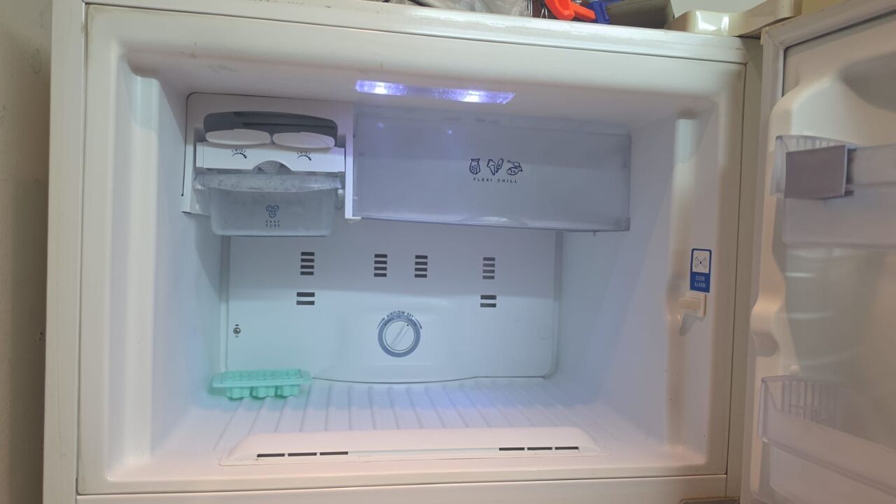 Manama, Household Items, BHD 55,  Whirlpool Refrigerator In Excellent Condition