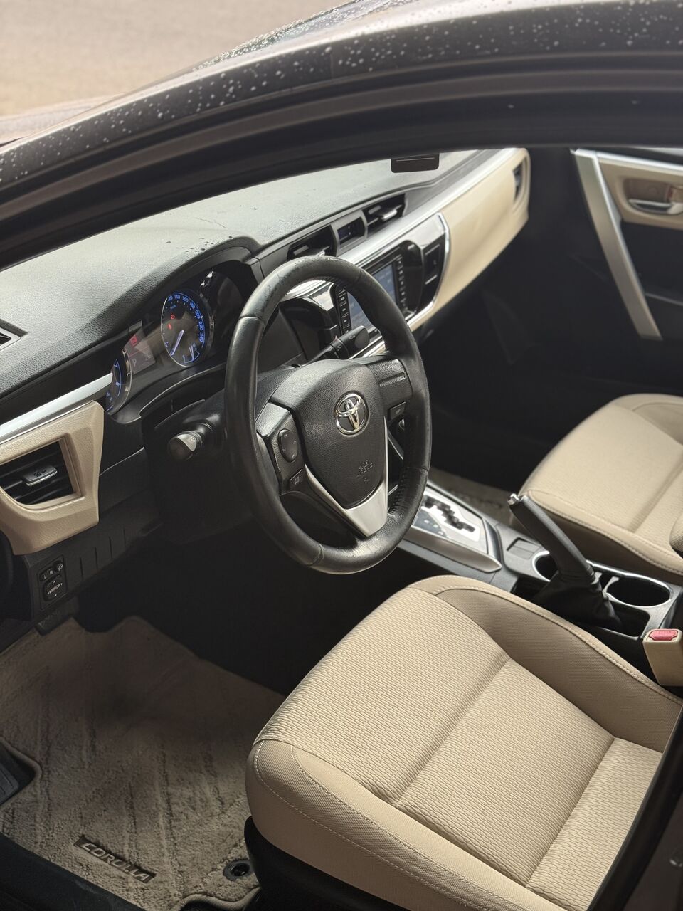 Jeddah, Vehicles, Cars & Trucks , SAR 35000,  Toyota Corolla 2014,  2014,  Automatic,  132000 KM,  Toyota Corolla For Sale, Low Mileage.