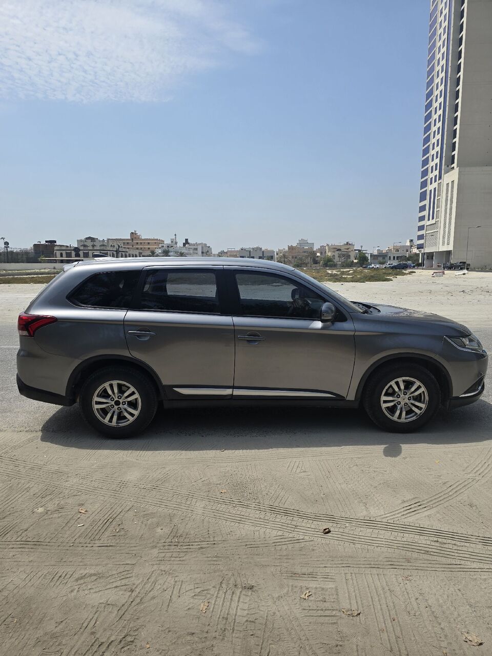 Sanabis, Vehicles, Cars & Trucks , Mitsubishi Outlander,  2020,  Automatic,  50280 KM,    KM 50k Only