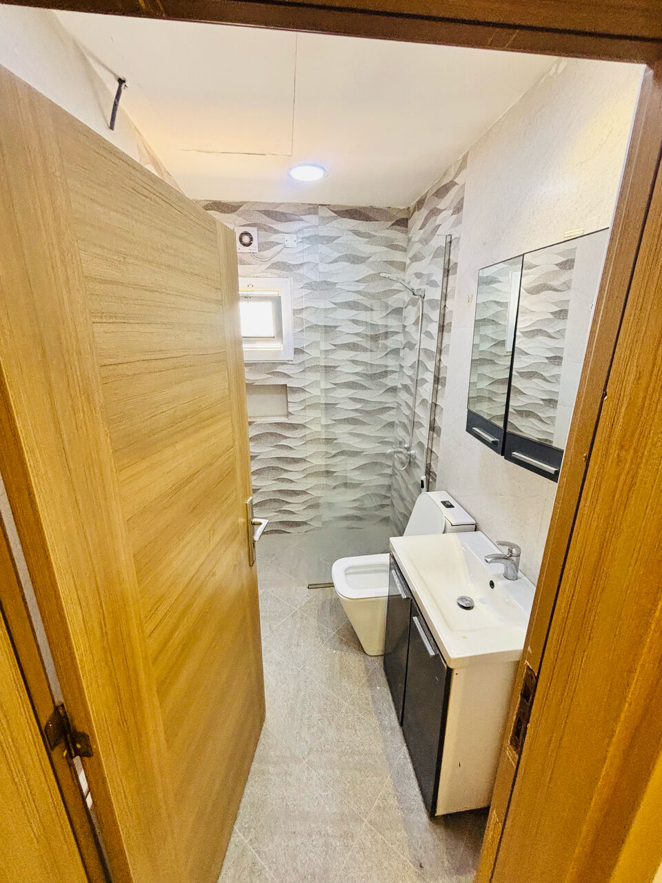Tubli, Apartments, Flats, Houses & Villas, BHD 300/year,  2 BR,  Fully Furnished Sea View Flat For Rent