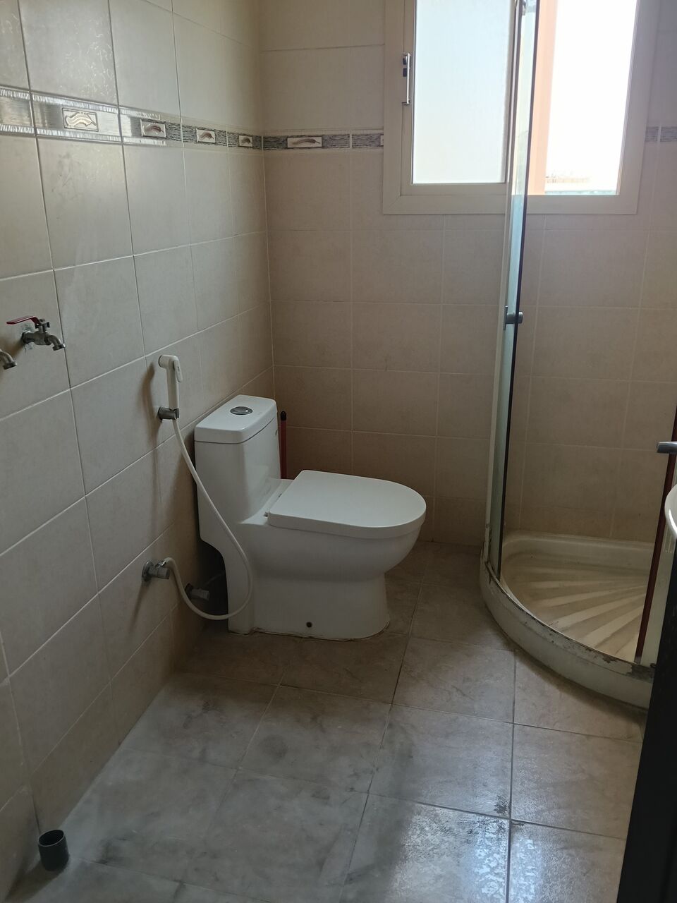Adliya, Apartments, Flats, Houses & Villas, BHD 200/month,  2 BR,  2 Bedroom Semi Furnished Flat For Rent Without Ewa