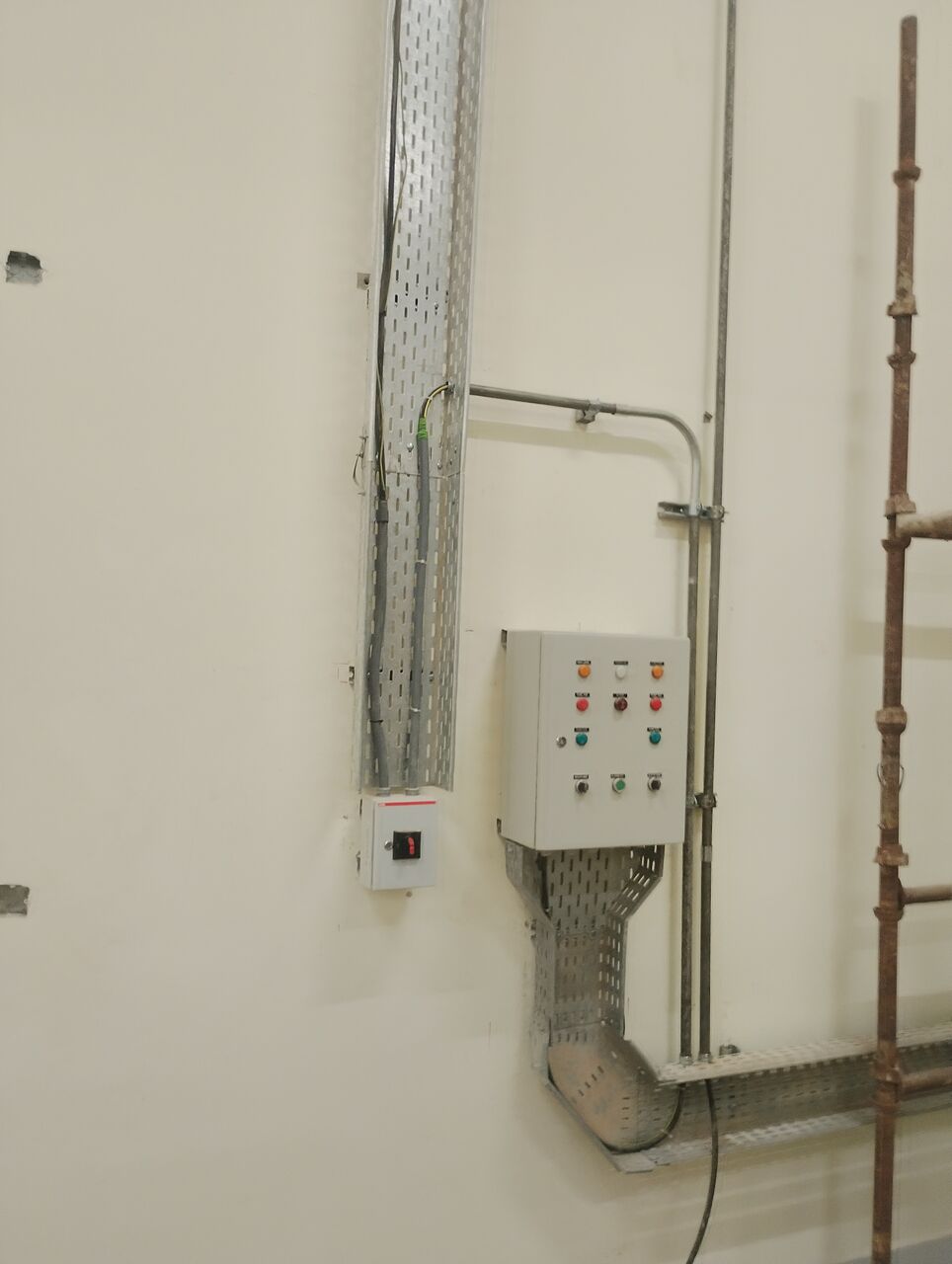 Dammam, Jobs, Electrician