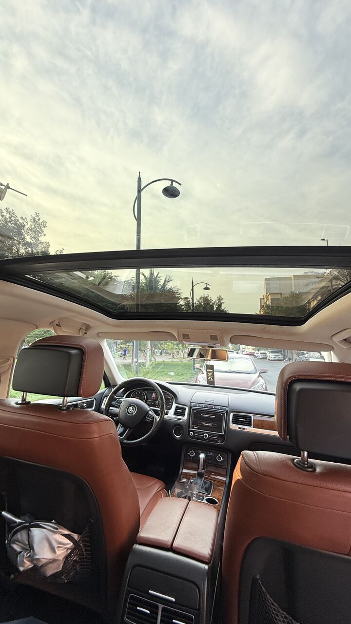 Jeddah, Vehicles, Cars & Trucks , SAR 58000,  Volkswagen Touareg,  2016,  Automatic,  190000 KM,  Volkswagen Tourage  Sale Net & Clean Full Option