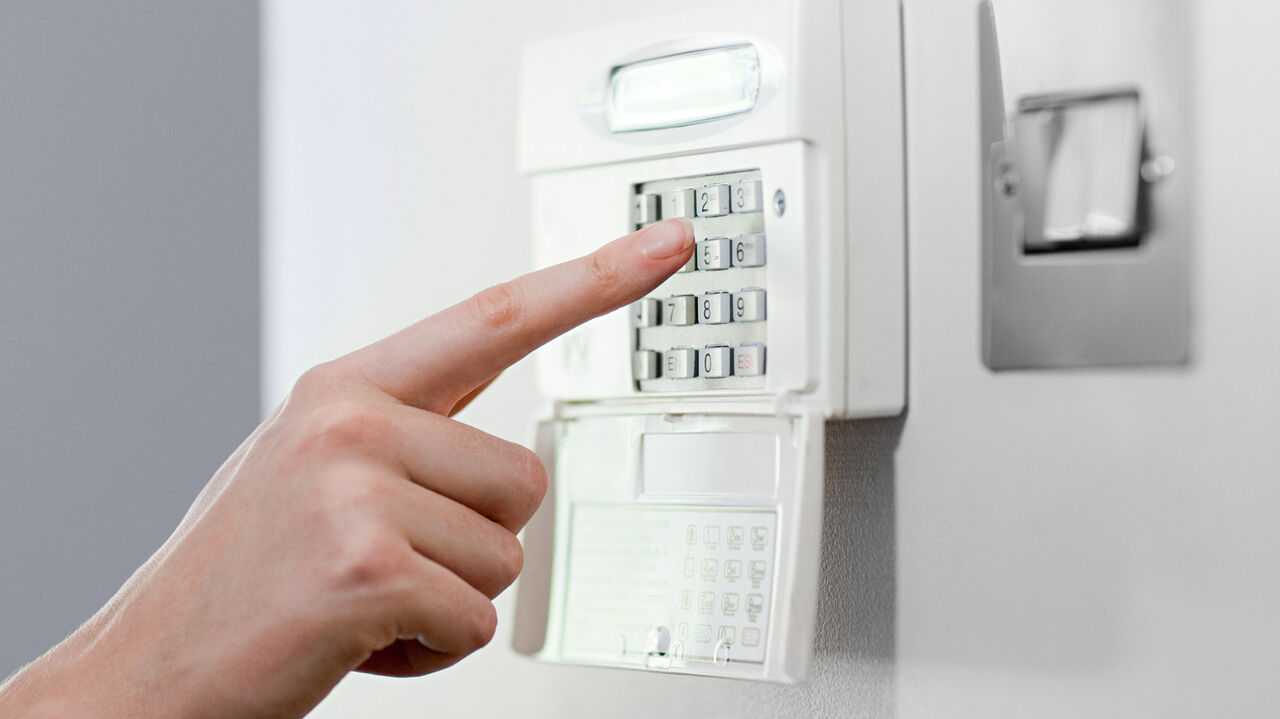 New York, Security, 24/7 Home Security Monitoring In Indianapolis | Patriot Security