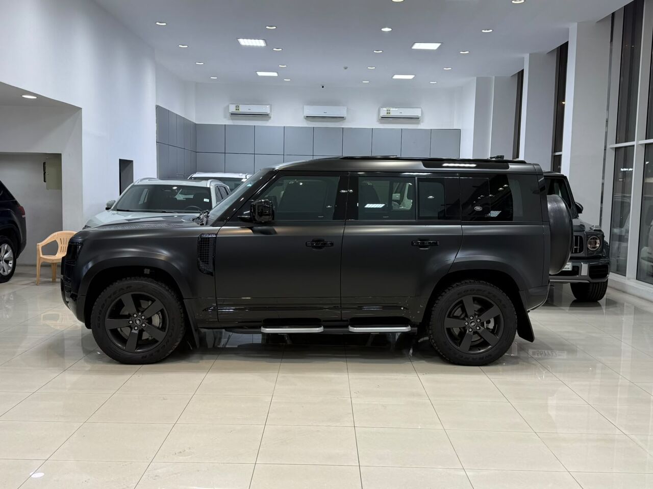Manama, Vehicles, Cars & Trucks , BHD 27500,  Land Rover Defender,  2024,  Automatic,  51000 KM,   P400 /  (Black)