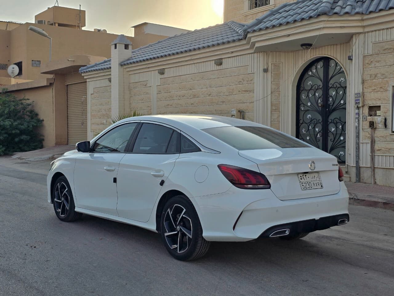 Riyadh, Vehicles, Cars & Trucks , SAR 43000,  MG GT,  2023,  Automatic,  89000 KM,    Fully Loaded With Sunroof For Sales 1st Owner Reasonable Price