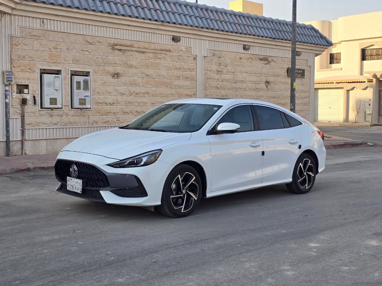 Riyadh, Vehicles, Cars & Trucks , SAR 43000,  MG GT,  2023,  Automatic,  89000 KM,    Fully Loaded With Sunroof For Sales 1st Owner Reasonable Price