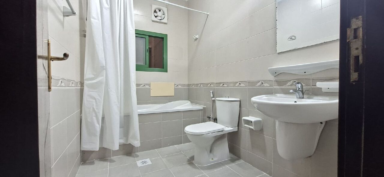 Busaiteen, Apartments, Flats, Houses & Villas, BHD 400/year,  3 BR,  Fully Furnished 3 Bedroom 3 Bathroom Balcony With Ewa Flat For Rent In : Busaiteen