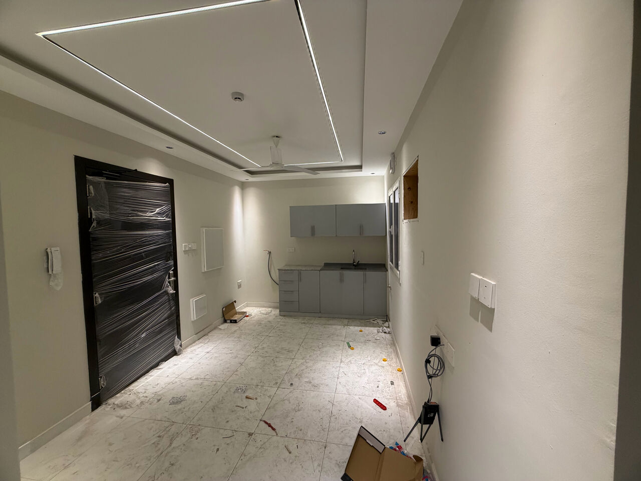 Salmaniya, Apartments, Flats, Houses & Villas, BHD 150/month,  1 BR,  1 Bedroom Flat For Rent With Ewa
