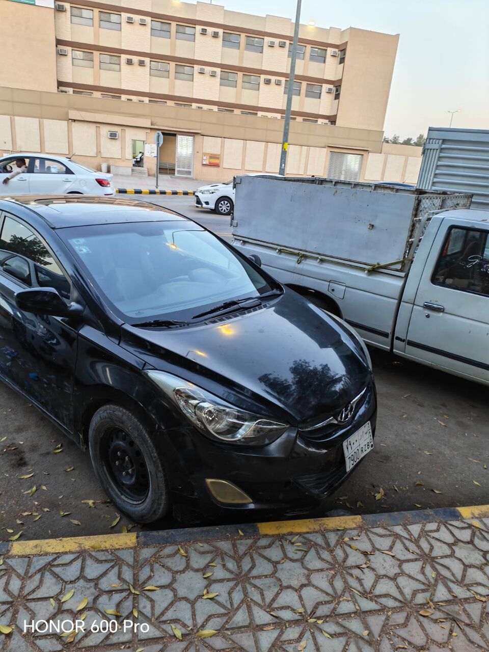 Riyadh, Vehicles, Cars & Trucks , SAR 22000,  Hyundai Elantra,  2012,  Automatic,  320000 KM,