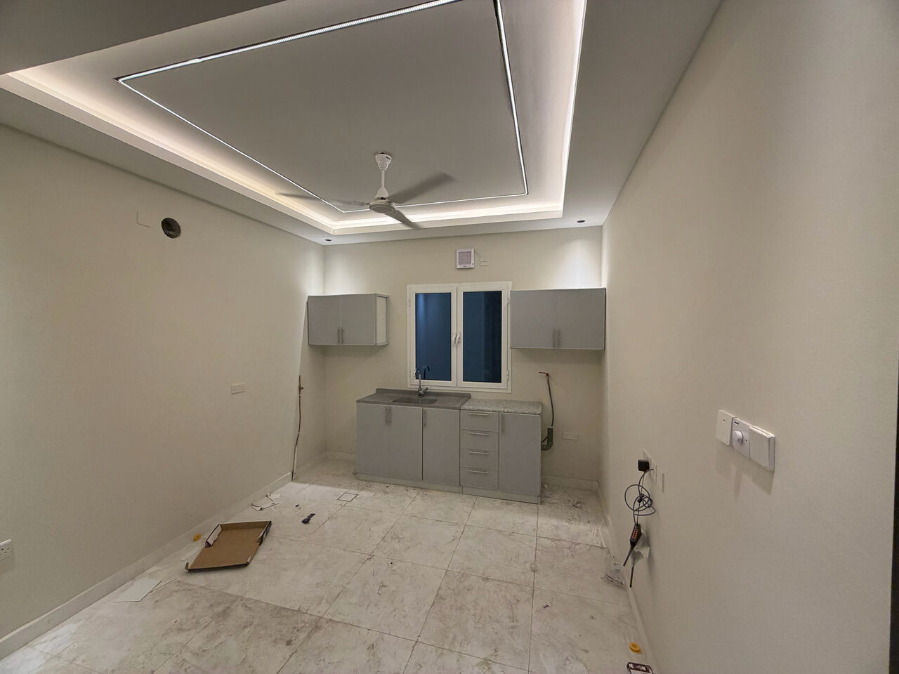 Salmaniya, Apartments, Flats, Houses & Villas, BHD 150/month,  Furnished,  1 BR,  1 Bedroom Flat For Rent With Ewa