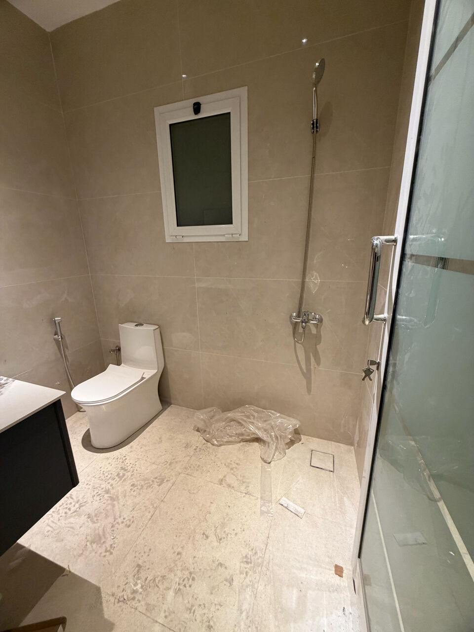 Salmaniya, Apartments, Flats, Houses & Villas, BHD 150/month,  Furnished,  1 BR,  1 Bedroom Flat For Rent With Ewa