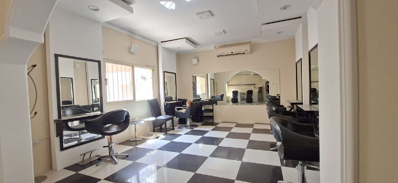 Mahooz, Shops, BHD 600,  220 Sq. Meter,  Fully Furnished Saloon For Rent In : Mahooz