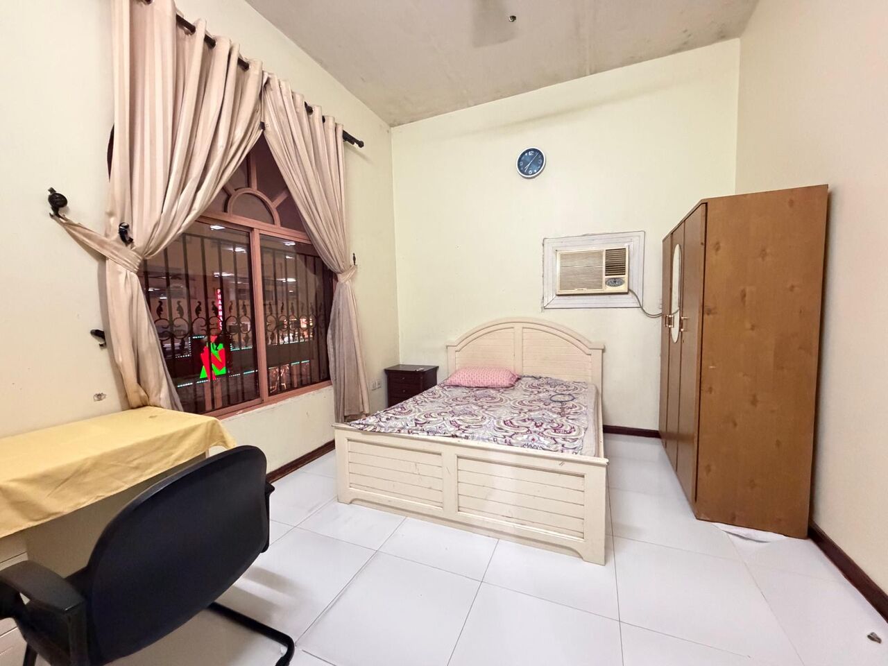 Manama, Rooms for Rent, BHD 130/month,  Furnished,  Sharing Flat For Rent