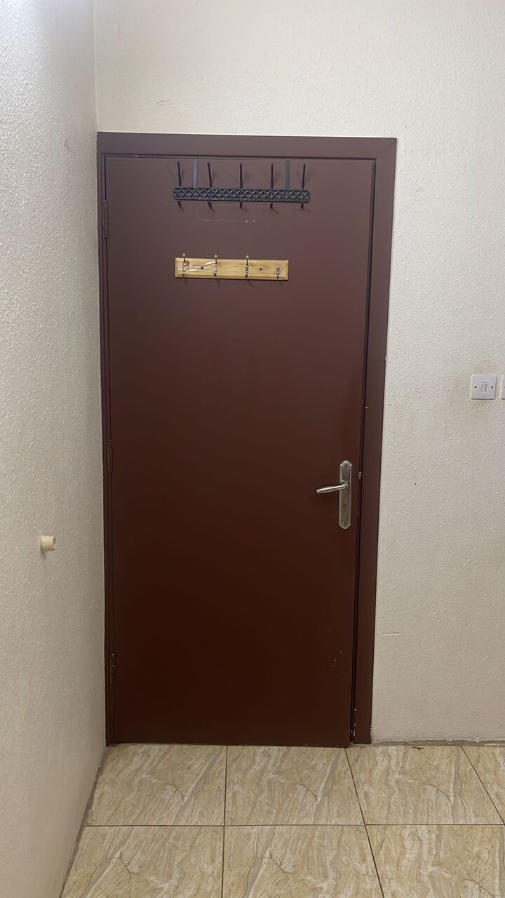 Al Khalidiyah, Bedspace For Rent, SAR 1000/month,  600 Sq. Meter,  Executive Bachelor Flat