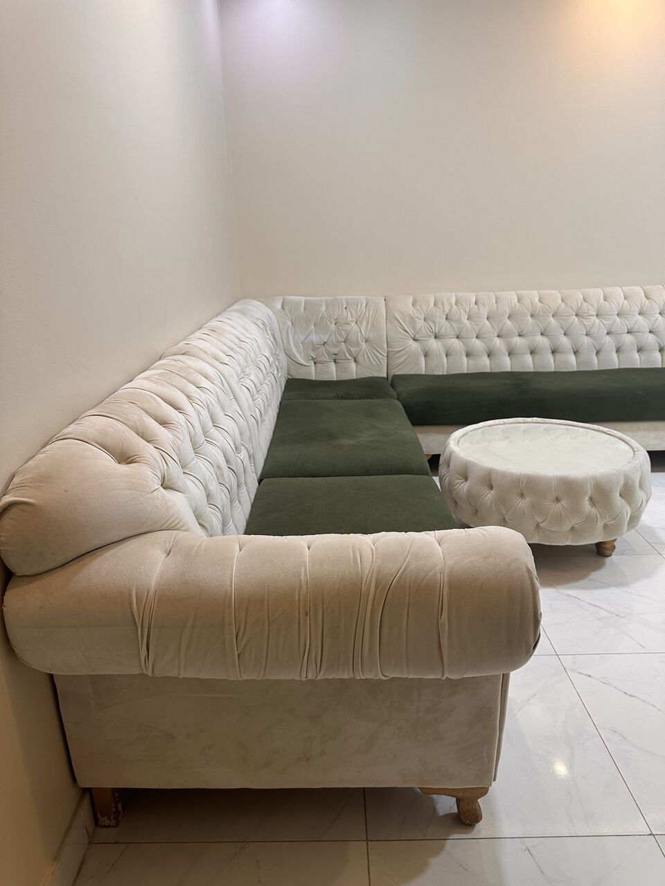 Jubail, Furniture, SAR 450,  7 Seater Sofa With Table