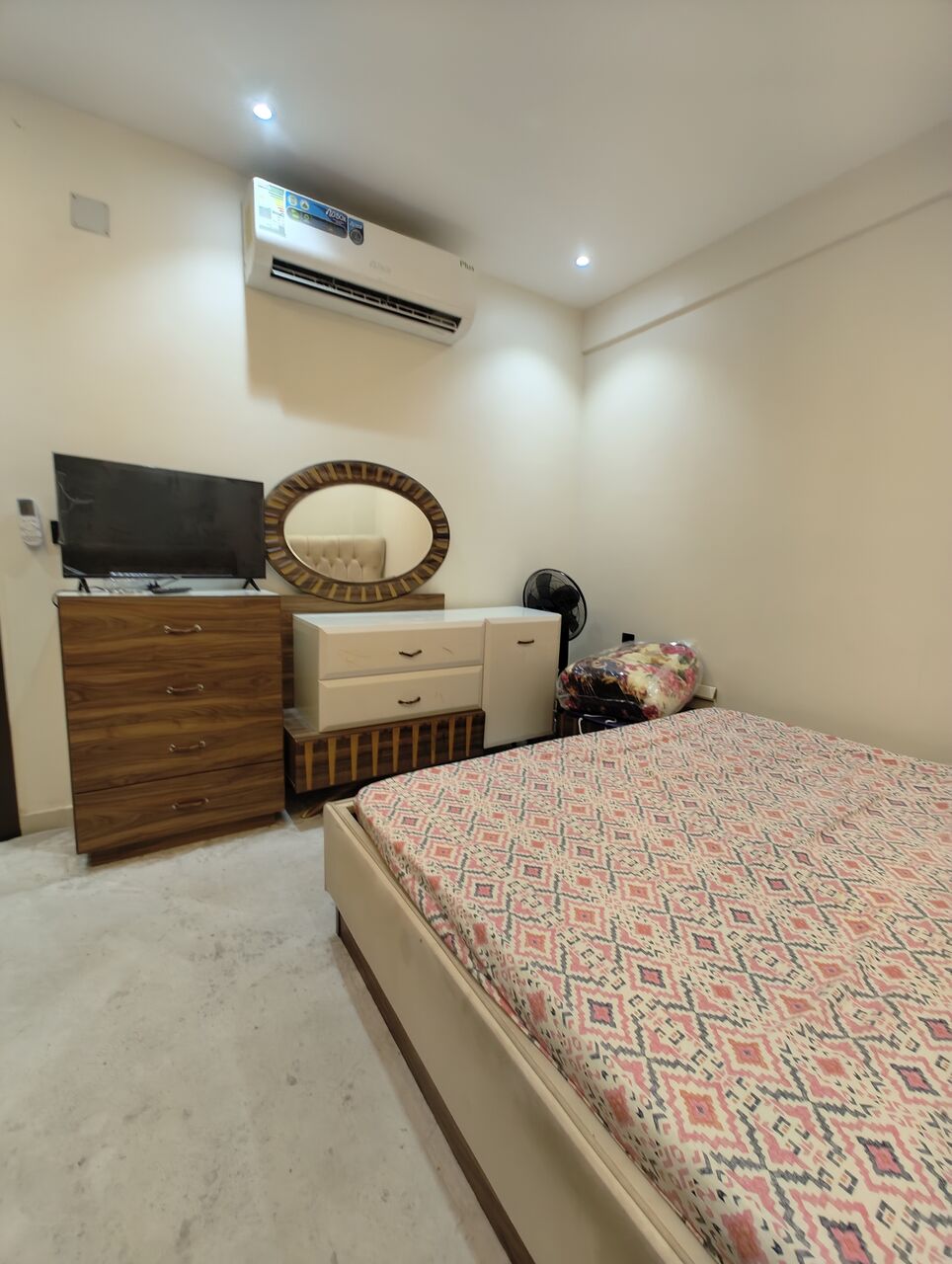 Al Malaz, Apartments, Flats, Houses & Villas, SAR 3200/month,  2 BR,  2BR Furnished Apartment Available In Al Malaz Near IISR
