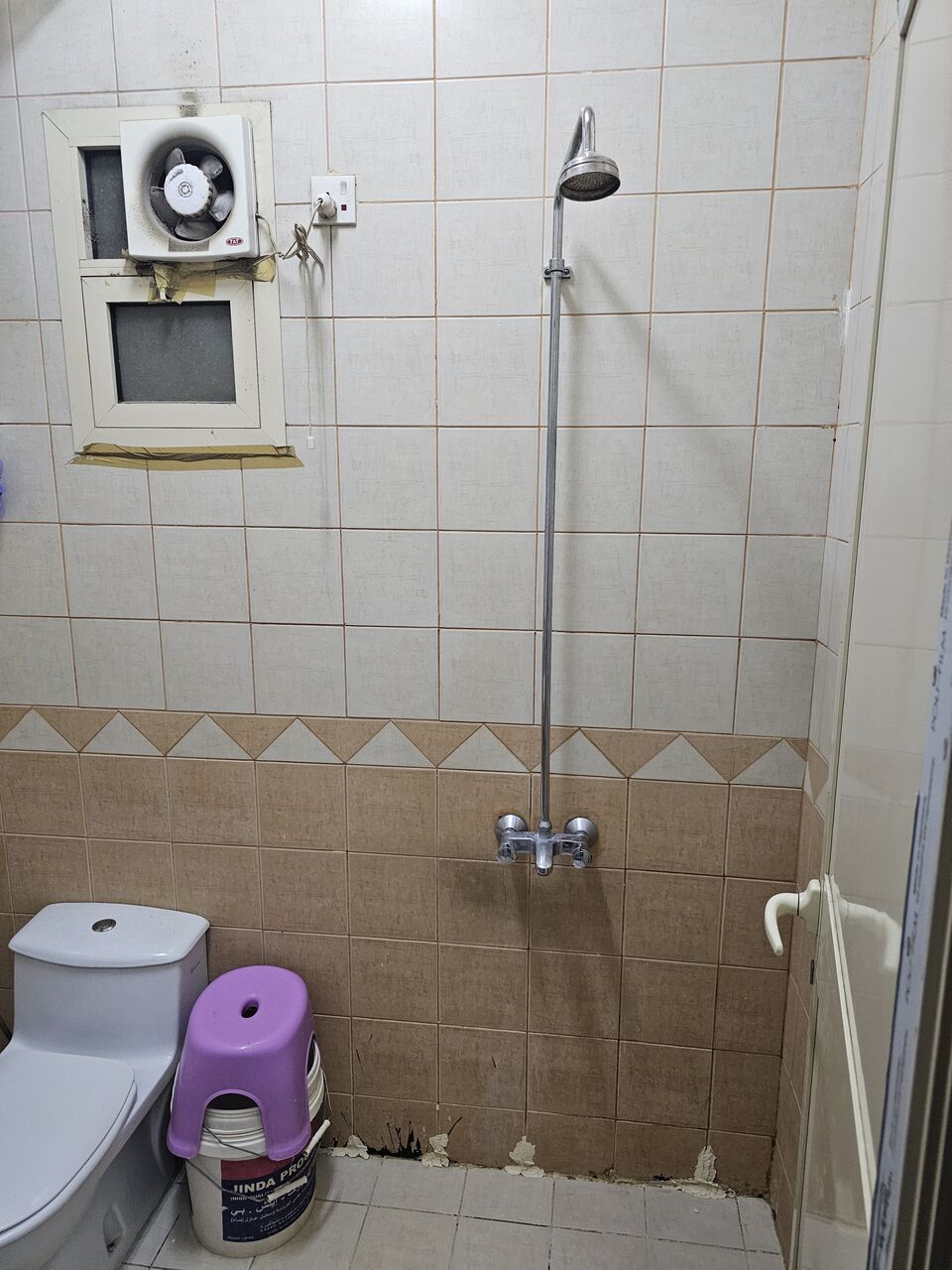 Riyadh, Rooms for Rent, SAR 1000/month,  Furnished,  Furnished Room In Family Flat