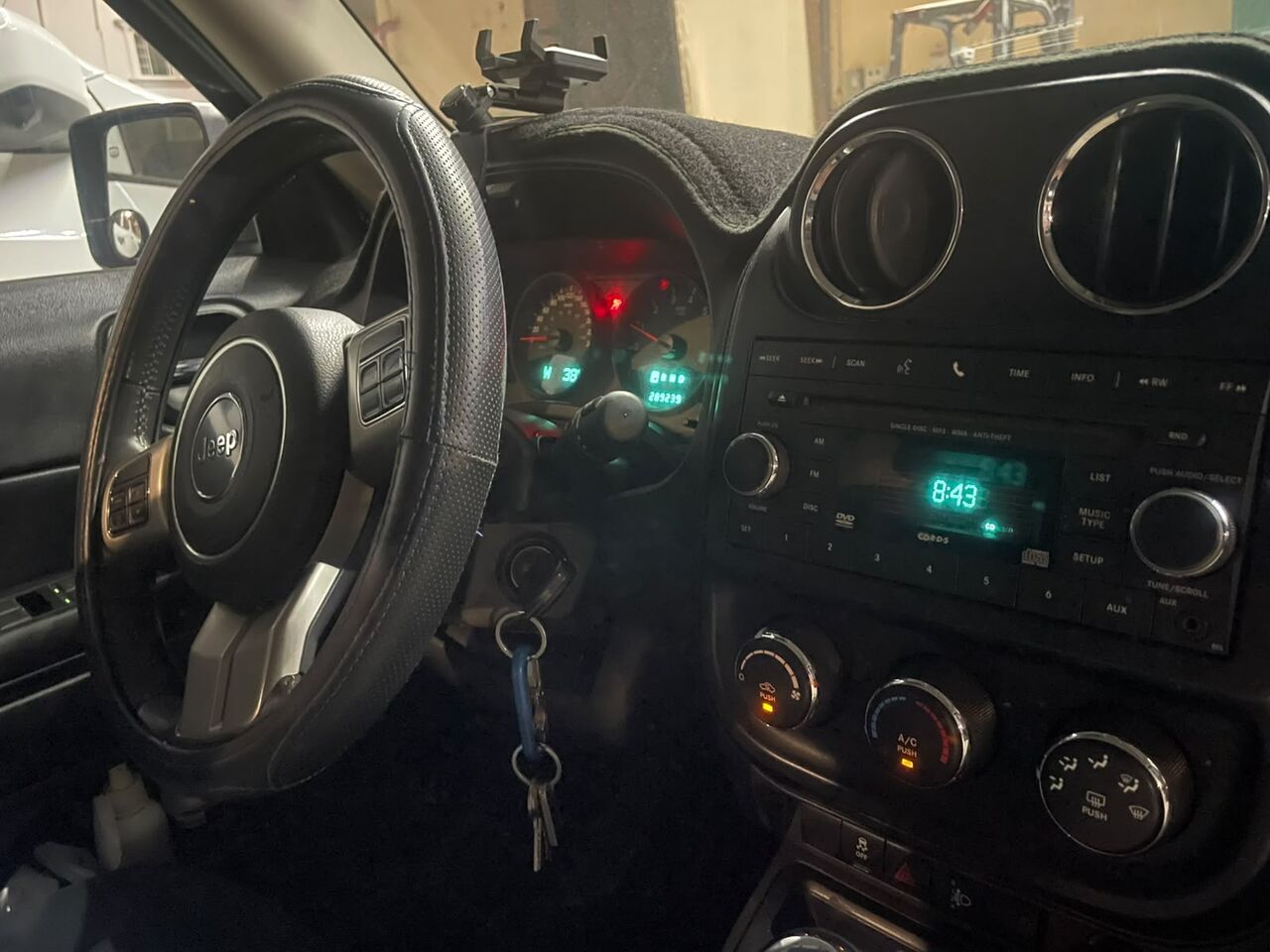 Jeddah, Vehicles, Cars & Trucks , SAR 18000,  Jeep Patriot,  2012,  Automatic,  290000 KM,  2.4 And 4 Cylinder