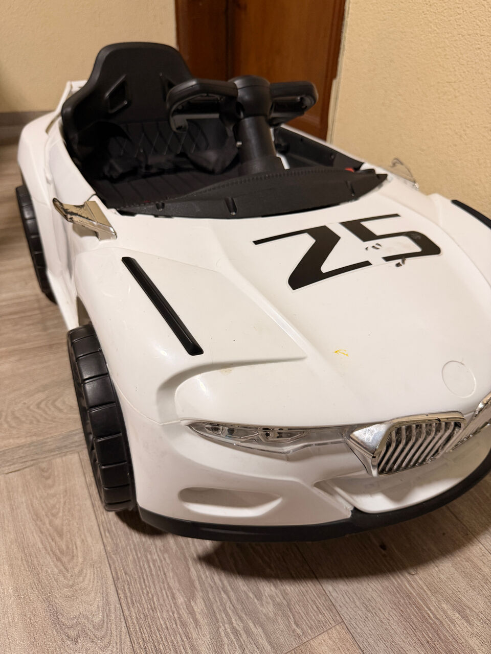 Jubail, Baby & Kid Stuff, SAR 200,  Kids Electric Car For Sale