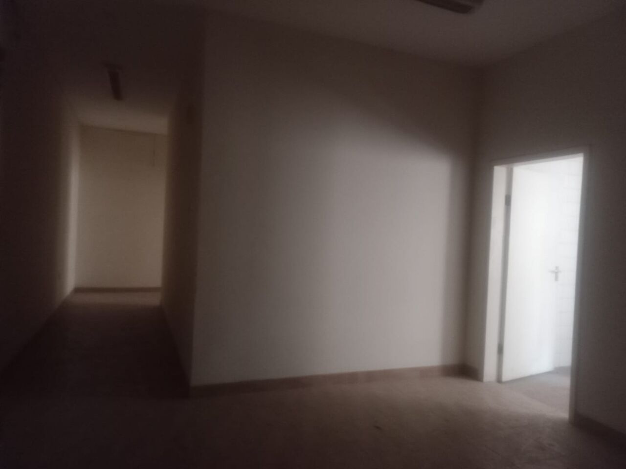 Manama, Offices, BHD 175,  Big Commercial Flat With Parking