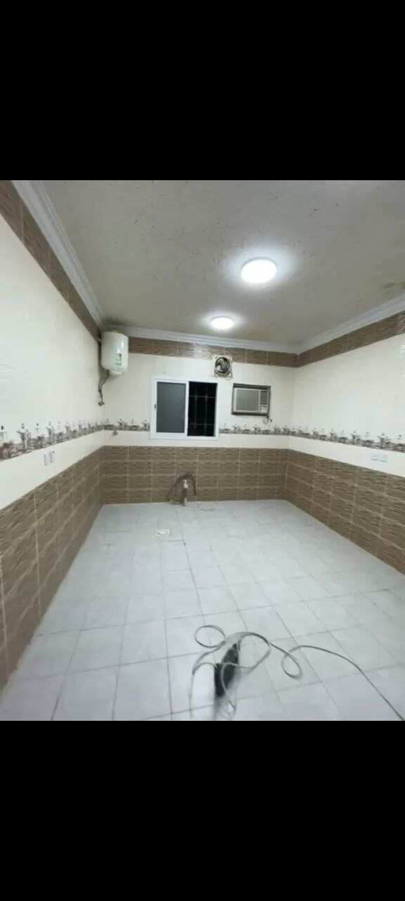 Al Naseem, Apartments, Flats, Houses & Villas, SAR 35000/year,  4 BR,  Family Apartment 2nd Floor With Stairs Renovated House With Large 4 Bedrooms Gallery