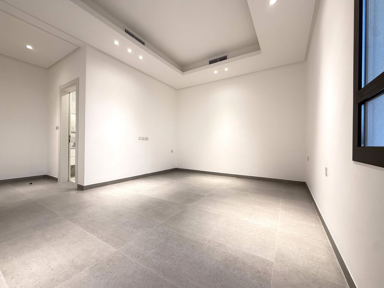 Rumaithiya, Apartments, Flats, Houses & Villas, KWD 1000/month,  4 BR,  Rumaithiya &ndash; Lovely, Spacious, Unfurnished Four Bedroom Floor