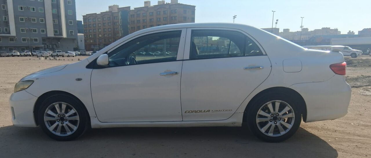 Jeddah, Vehicles, Cars & Trucks , SAR 19500,  Toyota Corolla,  2013,  Automatic,  470000 KM,    For Sale