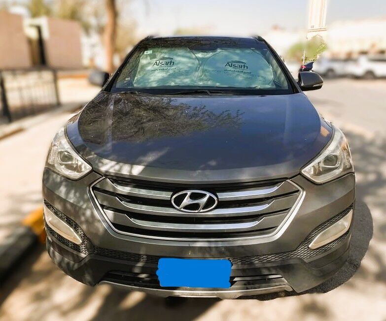 Riyadh, Vehicles, Cars & Trucks , SAR 40000,  Hyundai Santa Fe,  2015,  Automatic,  199500 KM,  SAR 40000, , , , , 2.4L 4 Cylinder 2WD