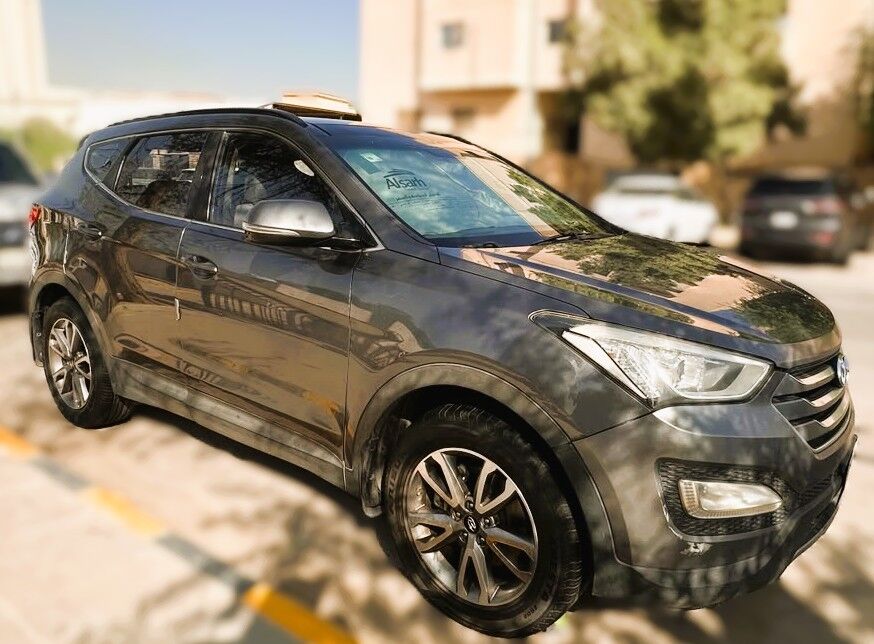 Riyadh, Vehicles, Cars & Trucks , SAR 40000,  Hyundai Santa Fe,  2015,  Automatic,  199500 KM,  SAR 40000, , , , , 2.4L 4 Cylinder 2WD