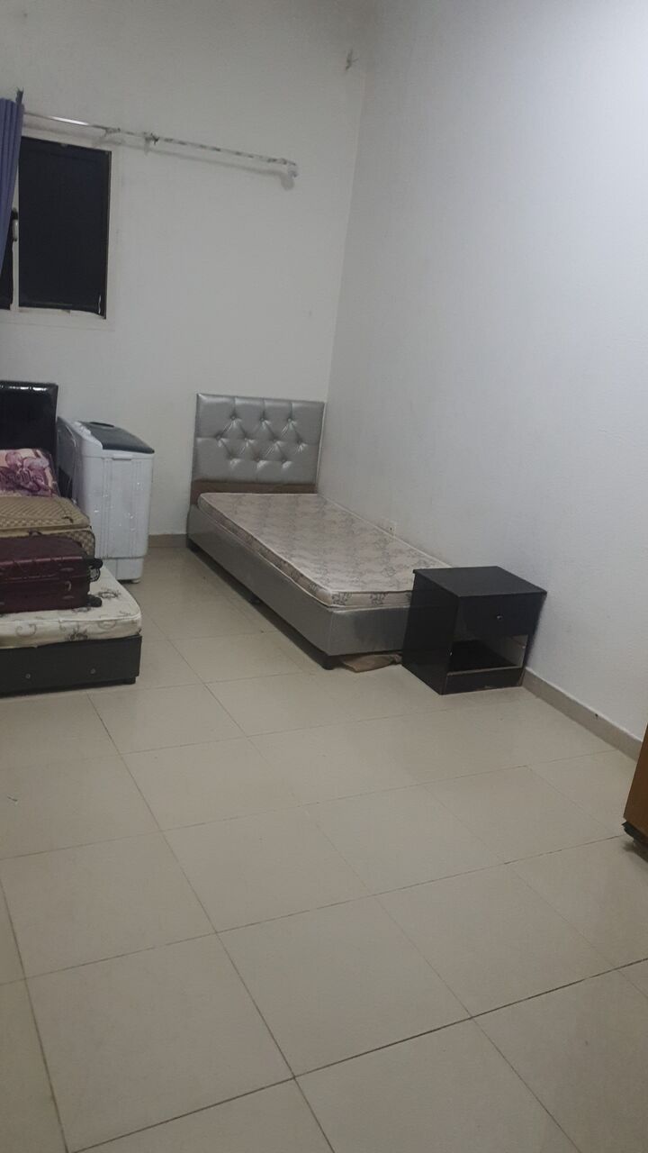 Riyadh, Apartments, Flats, Houses & Villas, SAR 1000/month,  Furnished,  1 BR,  Very Big Furnished Room In King Faisal Area