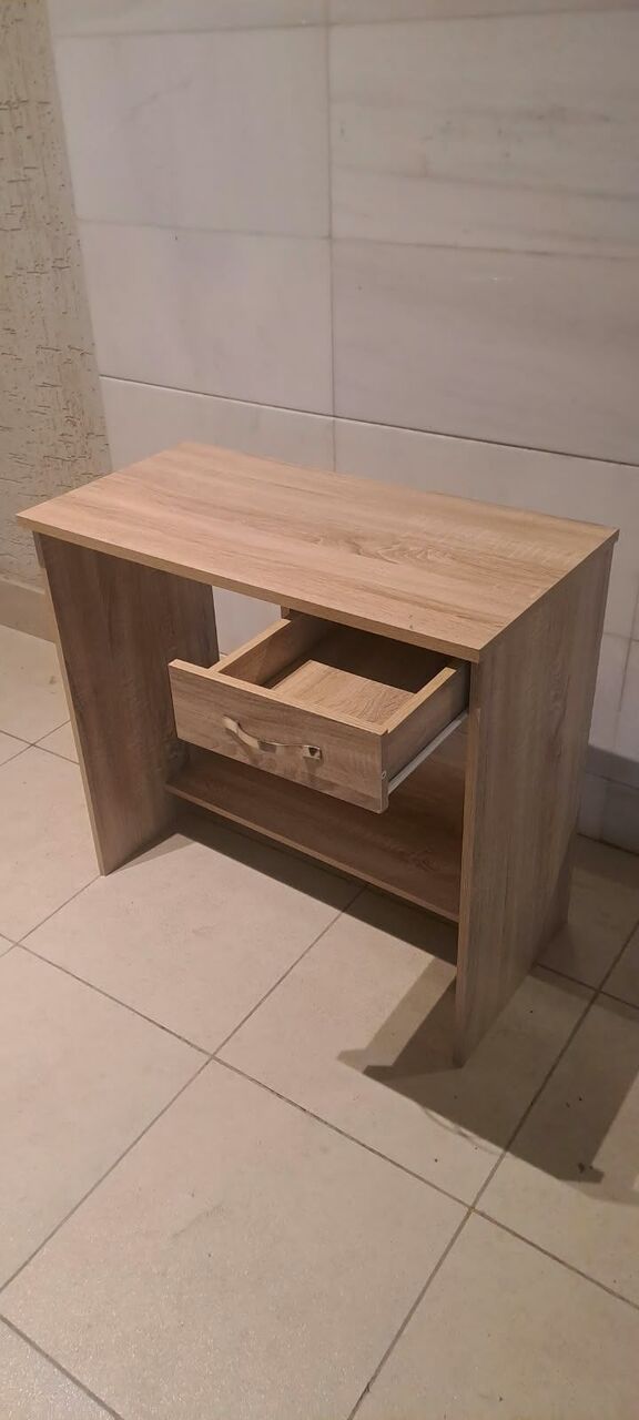 Jeddah, Furniture, SAR 150,  Sturdy Table Or Office Table Available For Sale Including Delivery.