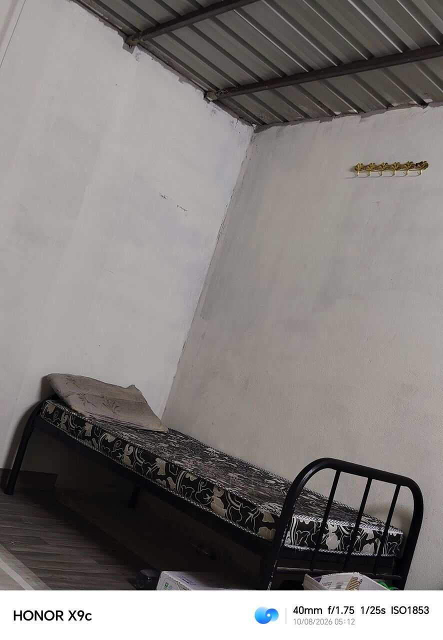Al Rahmaniyah, Bedspace For Rent, Sar 300/month,  I Have A Bed Space Only Pakistani I Have A Room In Big Yard If You Have A Car Are Dyna You
