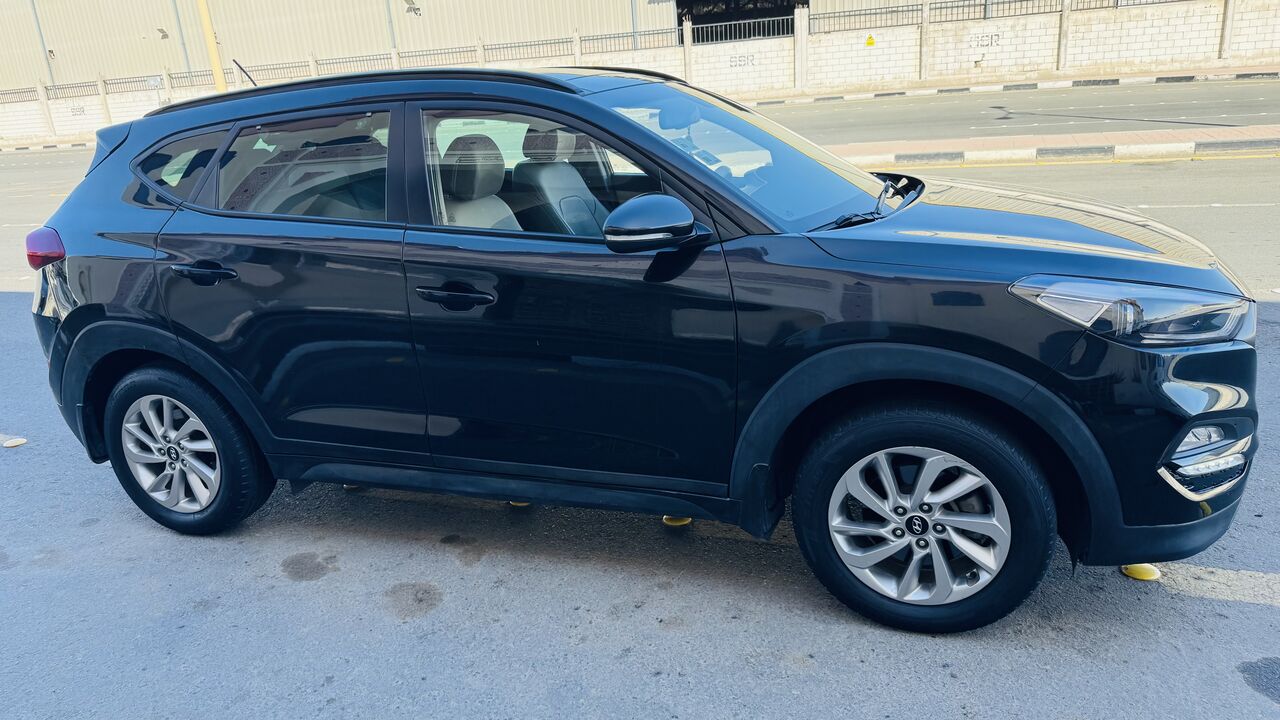 Jeddah, Vehicles, Cars & Trucks , SAR 44000,  Hyundai Tuction Panoramic 2016 (44000SAR),  2016,  Automatic,  188400 KM,  Hyundai Tucson  Panoramc (44000SAR)