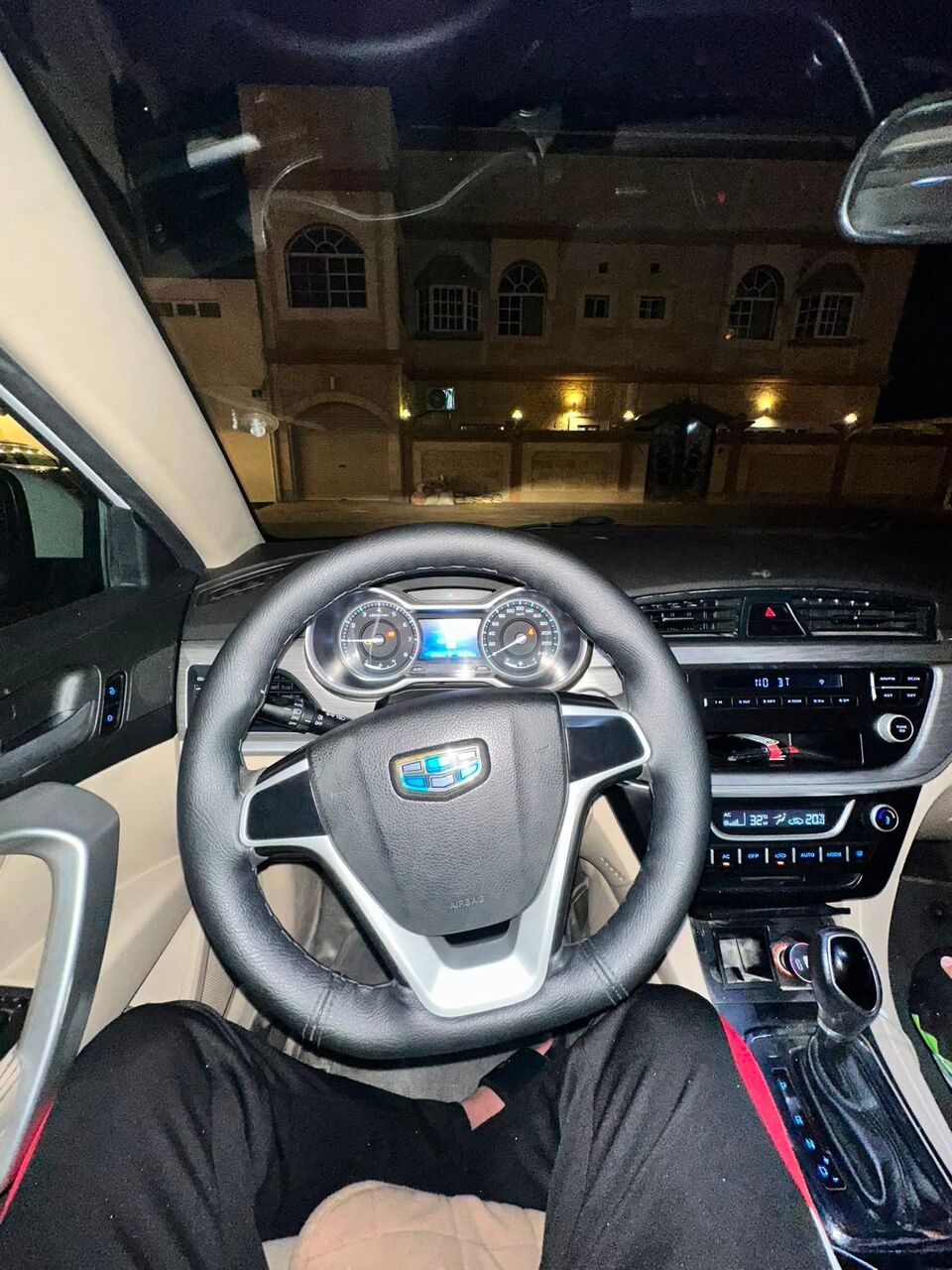 Manama, Vehicles, Cars & Trucks , BHD 1500,  Geely Atlas,  2019,  150000 KM,   Geely &ndash; For Sale