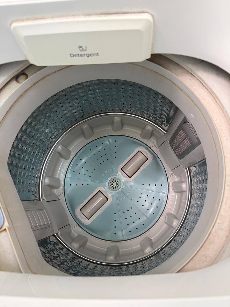 Hara, Furniture, SAR 400,  🚨 URGENT MOVING SALE 🚨 Bed + Samsung 5kg Washing Machine – Both Only Sar 400!
