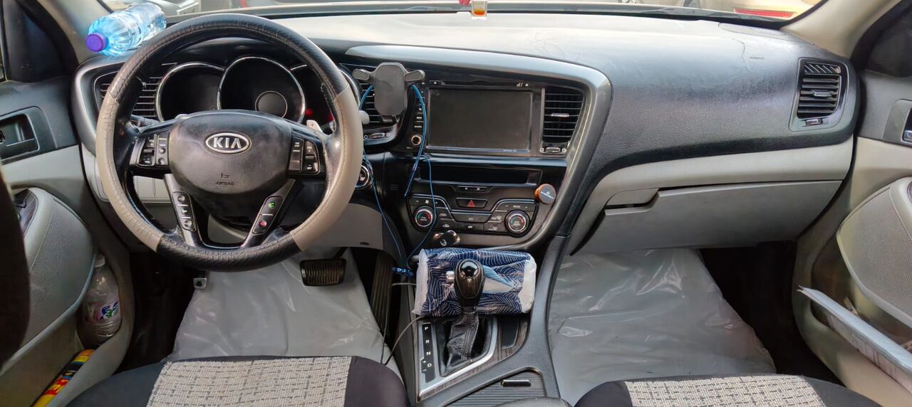Riyadh, Vehicles, Cars & Trucks , SAR 12000,  2011,  2011,  Automatic,  548965 KM,  URGENT CAR FOR SALE Kia Optima