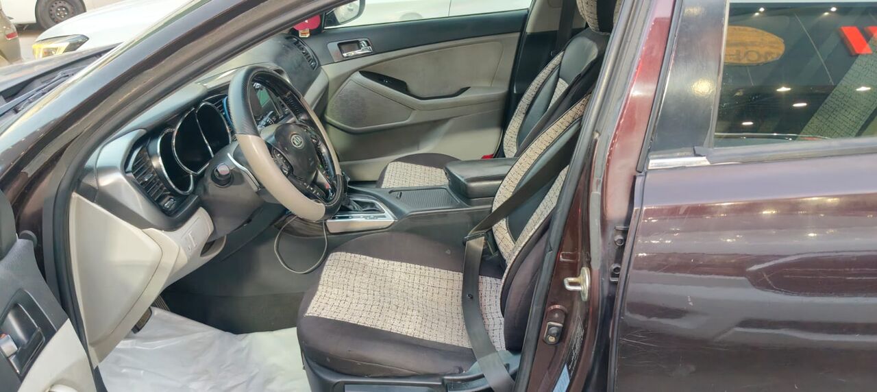 Riyadh, Vehicles, Cars & Trucks , SAR 12000,  2011,  2011,  Automatic,  548965 KM,  URGENT CAR FOR SALE Kia Optima