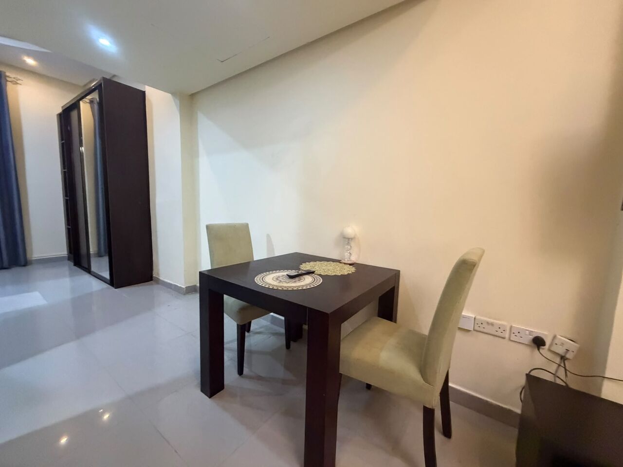 Juffair, Apartments, Flats, Houses & Villas, BHD 200/month,  Furnished,  Studio,  FULLY FURNISHED STUDIO FOR RENT IN JUFFAIR