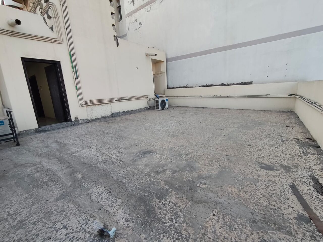 Manama, Apartments, Flats, Houses & Villas, BHD 130/year,  1 BR,  Isatown:- Studio Flat On Rent With Unlimited Ewa & Ac..