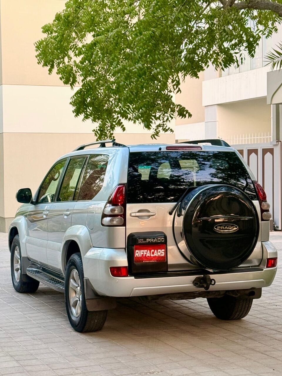 Manama, Vehicles, Cars & Trucks , BHD 1,  Toyota Land Cruiser,  2006,  Automatic,  270000 KM,   PRADO  MODEL